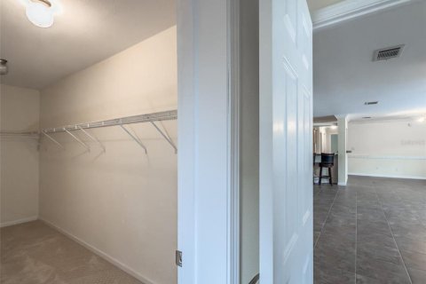 Снять в аренду квартиру в Пунта-Горда, Флорида 9 комнат, 195.84м2, № 1723483 - фото 23