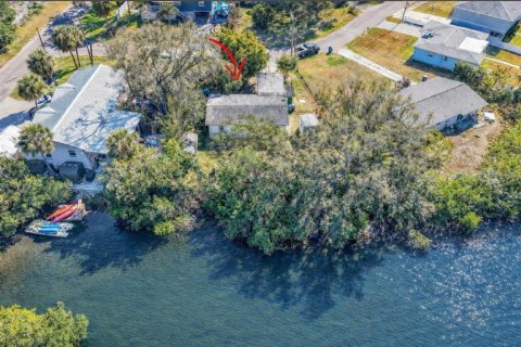 House in Tampa, Florida 1 bedroom, 92.53 sq.m. № 2101247 - photo 2