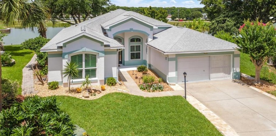 Villa ou maison à Tavares, Floride 2 chambres, 178.84 m2 № 2205201