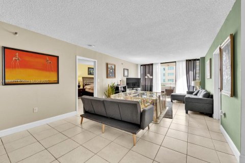 Copropriété à vendre à Miami, Floride: 2 chambres, 102.19 m2 № 1954199 - photo 6