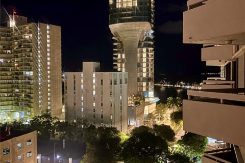 Copropriété à vendre à Miami, Floride: 2 chambres, 102.19 m2 № 1954199 - photo 15