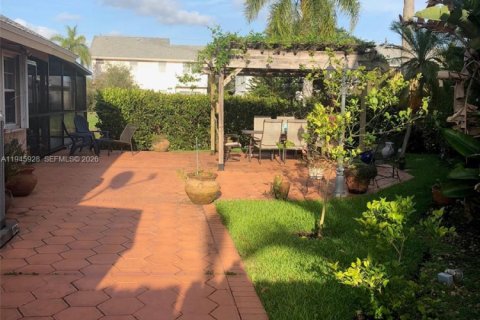 Снять в аренду виллу или дом в Санрайз, Флорида 4 спальни, № 2002727 - фото 19
