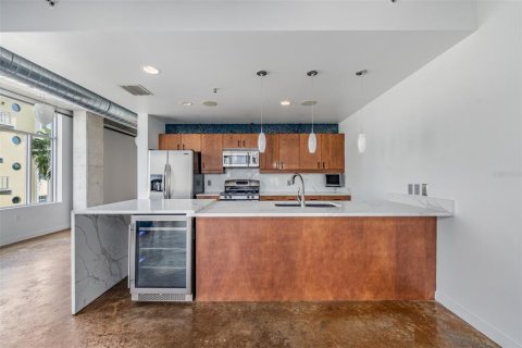 Copropriété à vendre à Tampa, Floride: 2 chambres, 168.71 m2 № 1902782 - photo 13