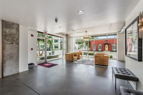 Copropriété à vendre à Tampa, Floride: 2 chambres, 168.71 m2 № 1902782 - photo 5