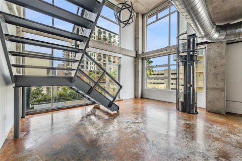 Copropriété à vendre à Tampa, Floride: 2 chambres, 168.71 m2 № 1902782 - photo 15