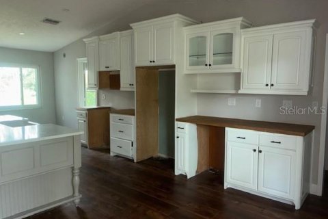 House in Palmetto, Florida 3 bedrooms, 159.88 sq.m. № 1780601 - photo 4