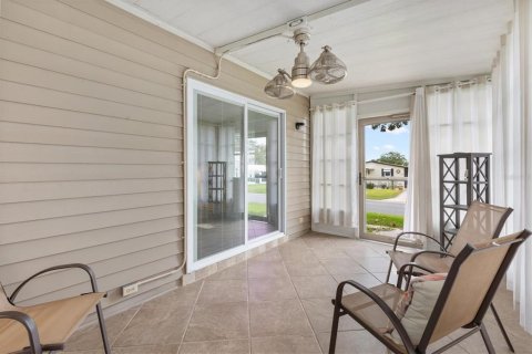 Villa ou maison à vendre à Lady Lake, Floride: 2 chambres, 106.28 m2 № 2126782 - photo 23