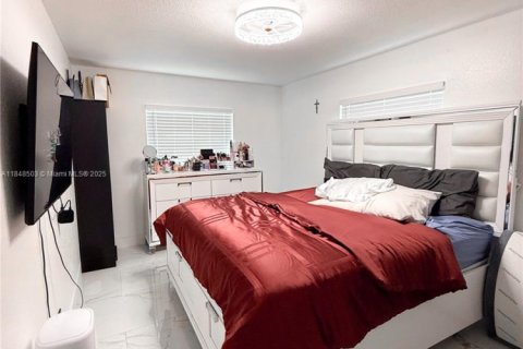 Casa en venta en Miami, Florida, 3 dormitorios, 110 m2 № 1850410 - foto 14