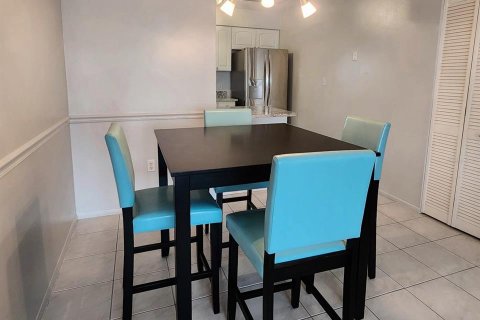 Купить кондоминиум в Клируотер, Флорида 6 комнат, 101.26м2, № 2237955 - фото 6