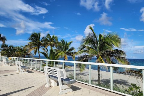 Купить кондоминиум в Халландейл-Бич, Флорида 2 спальни, 115.94м2, № 1933955 - фото 29