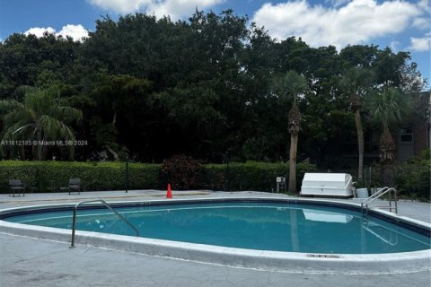 Condo in Deerfield Beach, Florida, 2 bedrooms  № 1694644 - photo 14