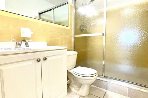 Снять в аренду таунхаус в Санни-Айлс-Бич, Флорида 3 спальни, 111.48м2, № 2000775 - фото 9