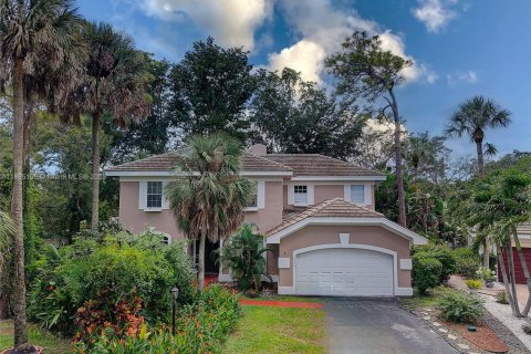House in Coral Springs, Florida 4 bedrooms, 248.98 sq.m. № 1941304 - photo 1