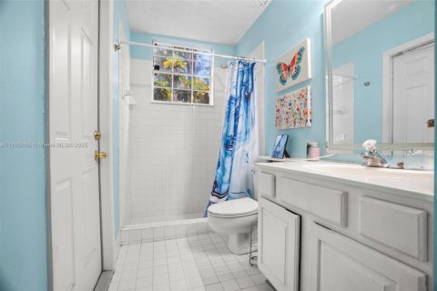 House in Coral Springs, Florida 4 bedrooms, 248.98 sq.m. № 1941304 - photo 21