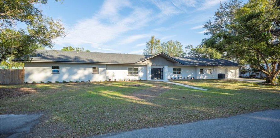 Casa en Fort Meade, Florida 3 dormitorios, 257.53 m2 № 1516601