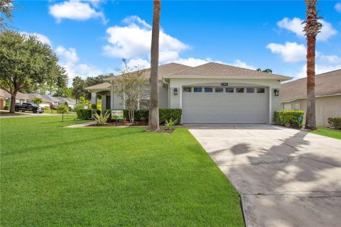 House in Haines City, Florida 4 bedrooms, 143.26 sq.m. № 1527930 - photo 1