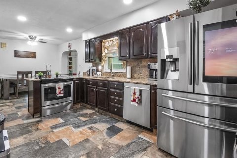 Casa en venta en Eustis, Florida, 4 dormitorios, 156.08 m2 № 1900455 - foto 17