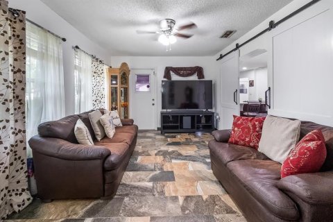 Casa en venta en Eustis, Florida, 4 dormitorios, 156.08 m2 № 1900455 - foto 18