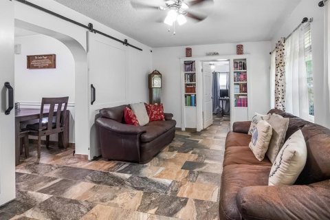 Casa en venta en Eustis, Florida, 4 dormitorios, 156.08 m2 № 1900455 - foto 19