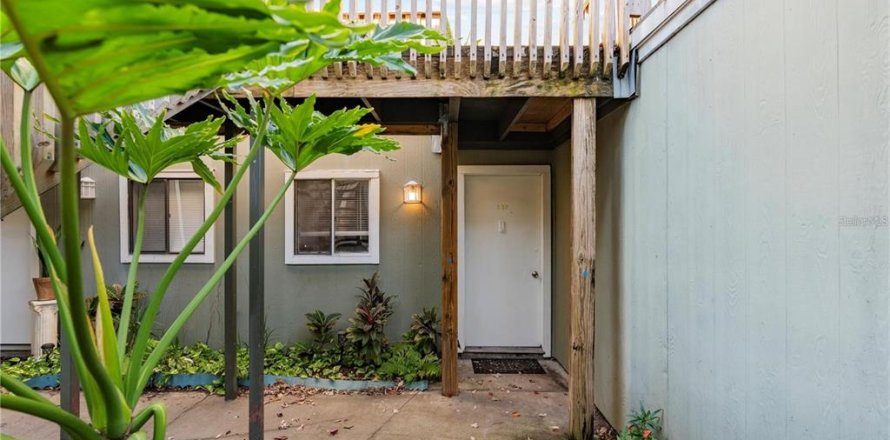 Condominio en Winter Park, Florida, 1 dormitorio № 1628197