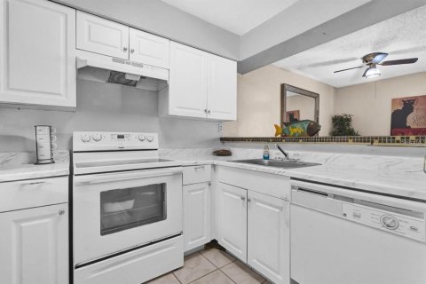 Condominio en venta en Winter Park, Florida, 1 dormitorio, 72.93 m2 № 1628197 - foto 2