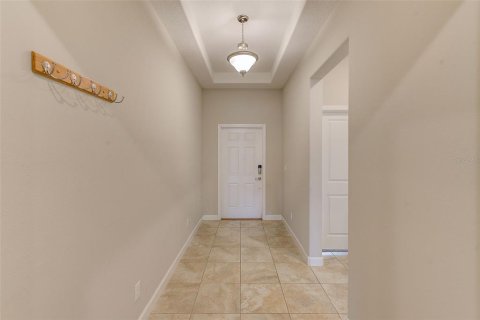 House in CONNERTON

 in Land O' Lakes, Florida 3 bedrooms, 162.95 sq.m. № 2413909 - photo 3