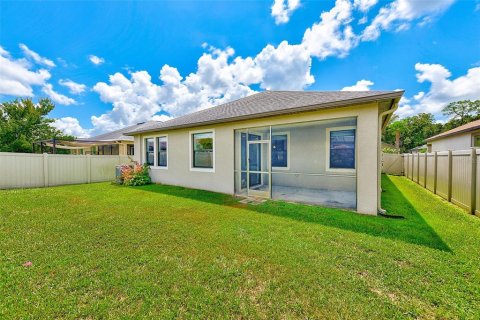 House in CONNERTON

 in Land O' Lakes, Florida 3 bedrooms, 162.95 sq.m. № 2413909 - photo 30