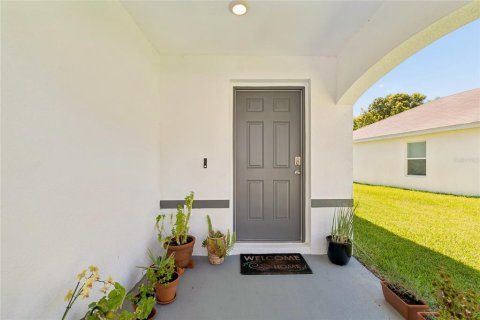 Casa en venta en Dade City, Florida, 4 dormitorios, 207.92 m2 № 2150713 - foto 11