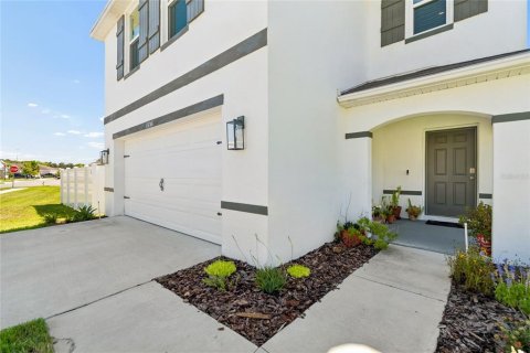 Casa en venta en Dade City, Florida, 4 dormitorios, 207.92 m2 № 2150713 - foto 9