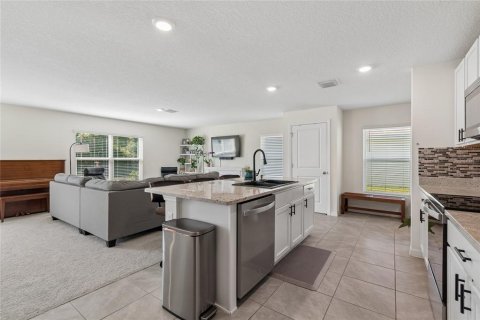 Casa en venta en Dade City, Florida, 4 dormitorios, 207.92 m2 № 2150713 - foto 20