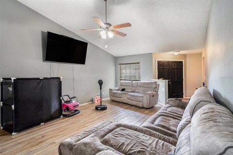 Casa en venta en Valrico, Florida, 3 dormitorios, 134.24 m2 № 1876315 - foto 5