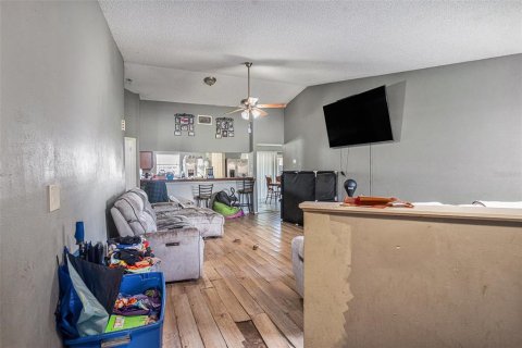 Casa en venta en Valrico, Florida, 3 dormitorios, 134.24 m2 № 1876315 - foto 9