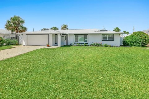 House in Ponce Inlet, Florida 3 bedrooms, 223.52 sq.m. № 2362566