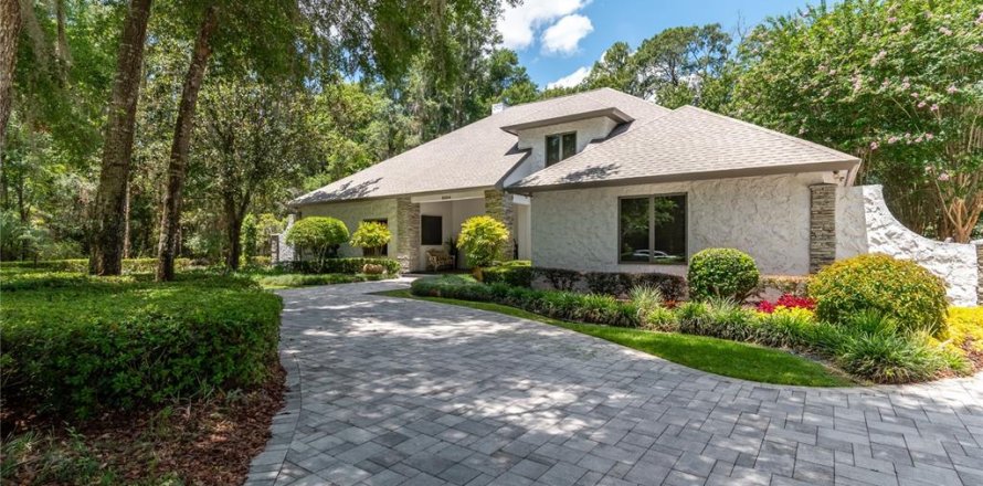 Casa en BELLECHASE en Ocala, Florida 4 dormitorios, 368.17 m2 № 2235497