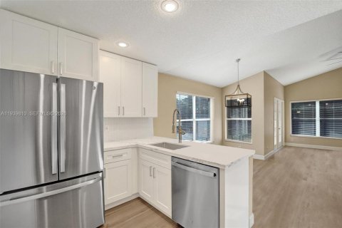 Купить виллу или дом в Дейви, Флорида 2 спальни, 114.83м2, № 1997604 - фото 23