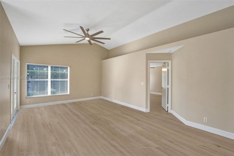 Купить виллу или дом в Дейви, Флорида 2 спальни, 114.83м2, № 1997604 - фото 13