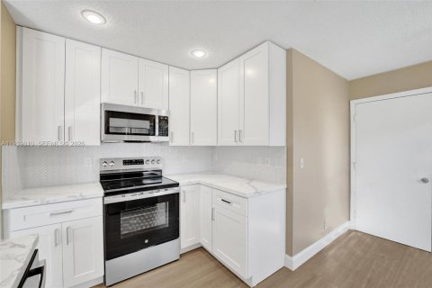 Купить виллу или дом в Дейви, Флорида 2 спальни, 114.83м2, № 1997604 - фото 26