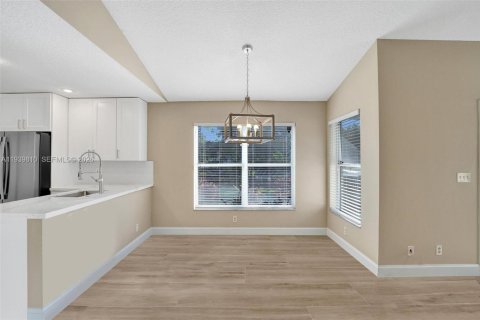 Купить виллу или дом в Дейви, Флорида 2 спальни, 114.83м2, № 1997604 - фото 10