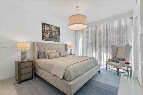 Condo in Bal Harbour, Florida, 2 bedrooms  № 1976224 - photo 14