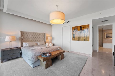 Condo in Bal Harbour, Florida, 2 bedrooms  № 1976224 - photo 18