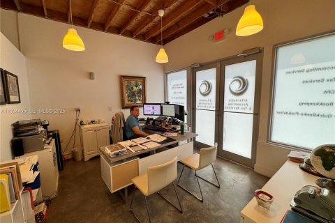 Propiedad comercial en venta en Dania Beach, Florida № 1993596 - foto 4