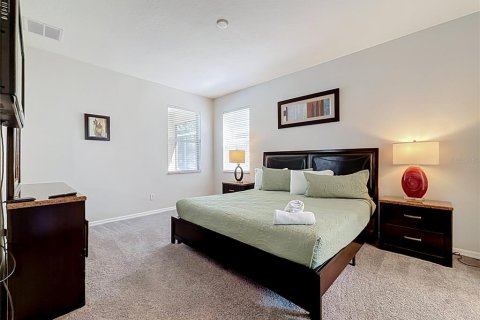 House in Kissimmee, Florida 6 bedrooms, 267 sq.m. № 2403564 - photo 25