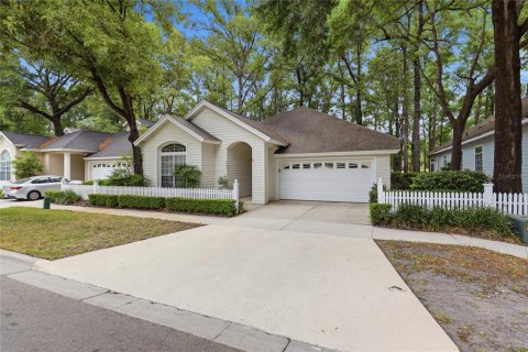 House in Gainesville, Florida 3 bedrooms, 158.58 sq.m. № 2232607 - photo 8