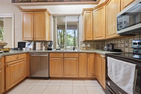 House in Gainesville, Florida 3 bedrooms, 158.58 sq.m. № 2232607 - photo 22