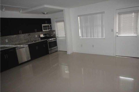 Купить кондоминиум в Майами-Бич, Флорида 1 спальня, 54.81м2, № 1955377 - фото 7