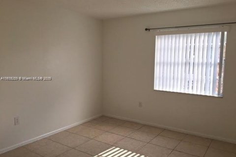 Condo in West Palm Beach, Florida, 1 bedroom № 1976301 - photo 8