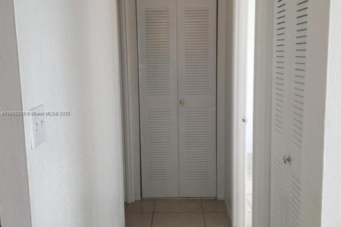 Condo in West Palm Beach, Florida, 1 bedroom № 1976301 - photo 9