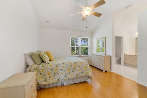 House in Lady Lake, Florida 2 bedrooms, 124.3 sq.m. № 1746379 - photo 8