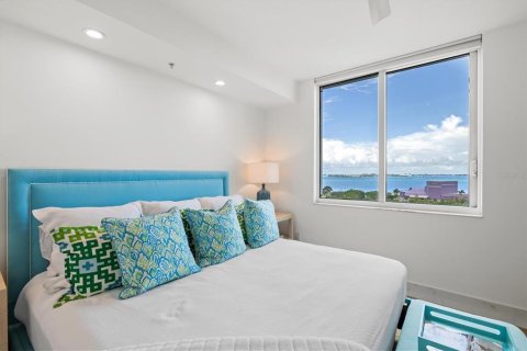 Condo in Sarasota, Florida, 2 bedrooms  № 1879240 - photo 28