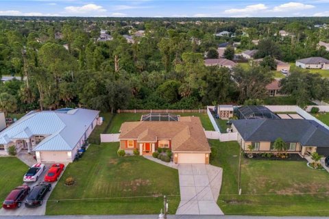 Villa ou maison à vendre à North Port, Floride: 3 chambres, 146.41 m2 № 2329262 - photo 7